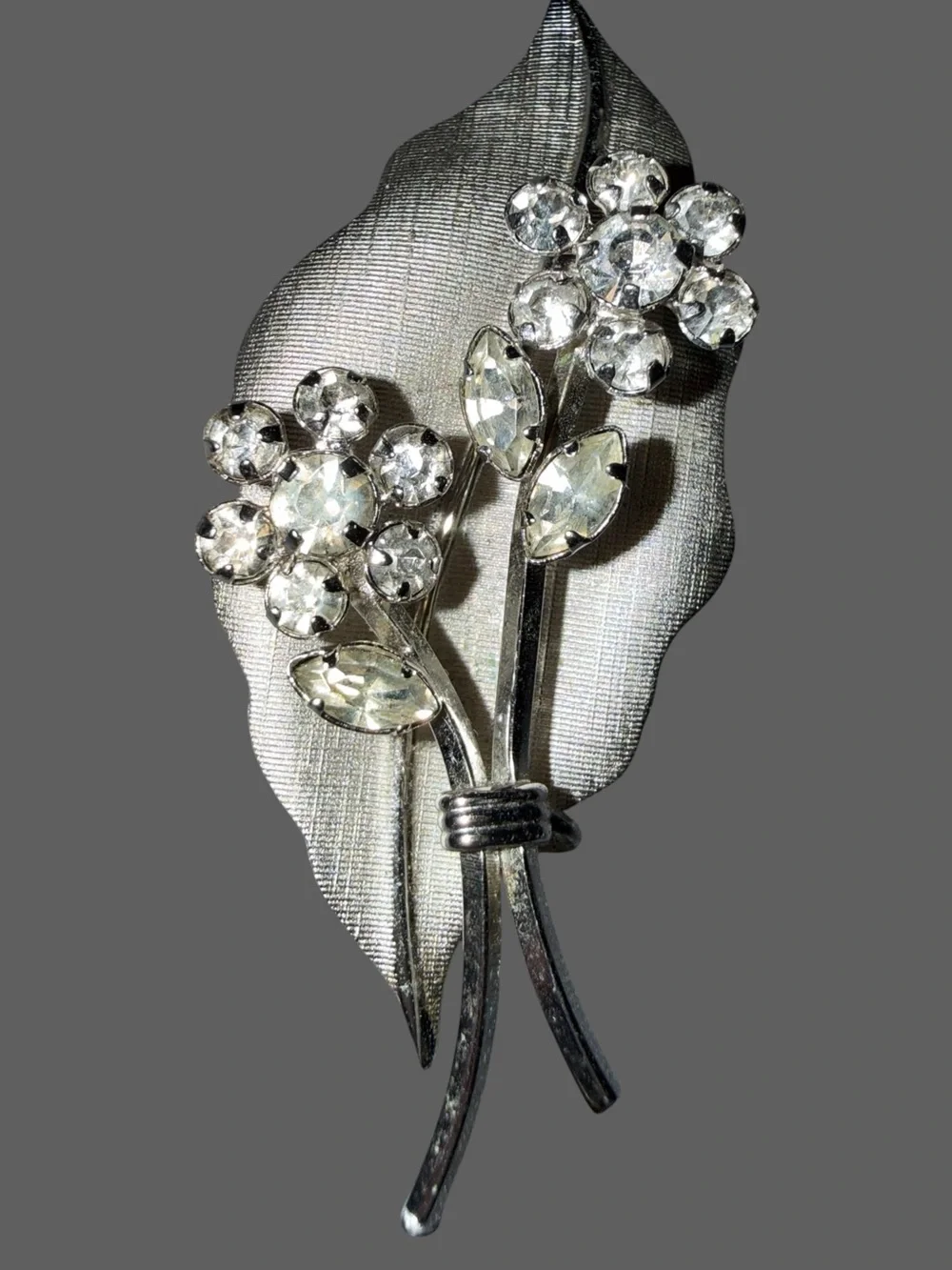 Vintage Art Star Sterling Silver Rhinestone Floral Leaf Brooch Pin Signed